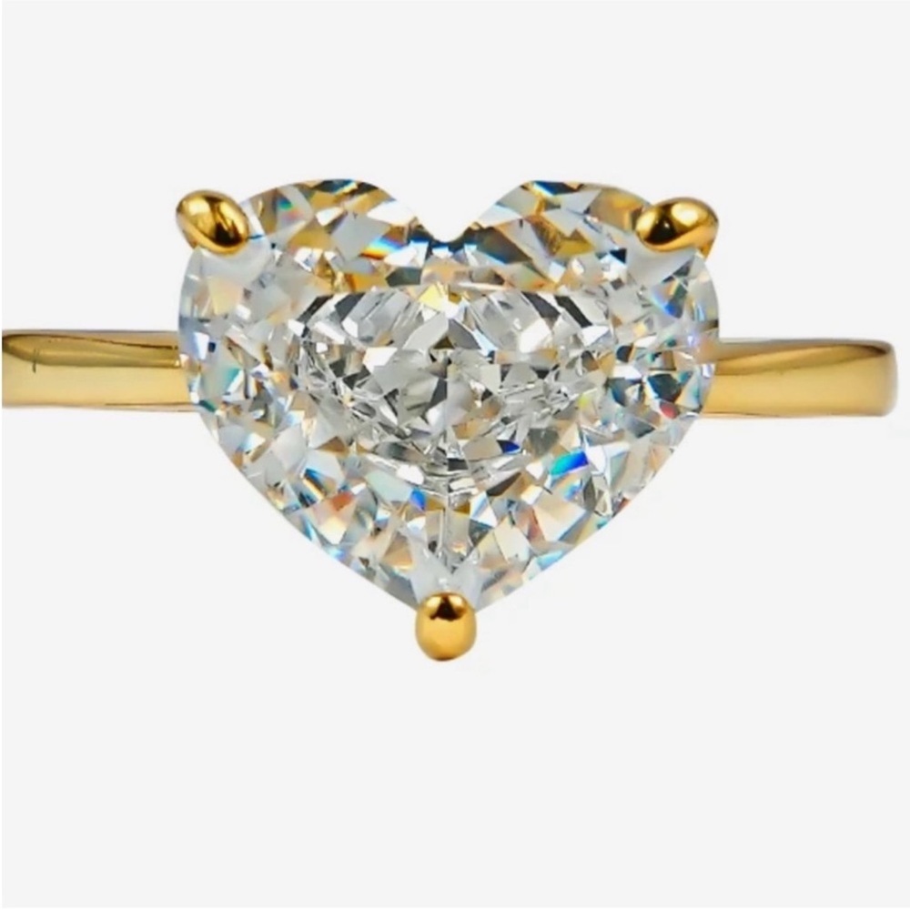 14k 2ct Heart Ring - Picture 4 of 12